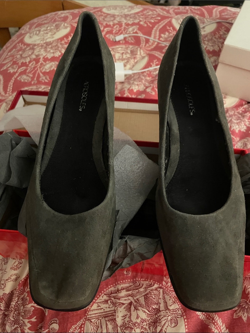 AEROSOLES Grey Suede Wedge Pumps